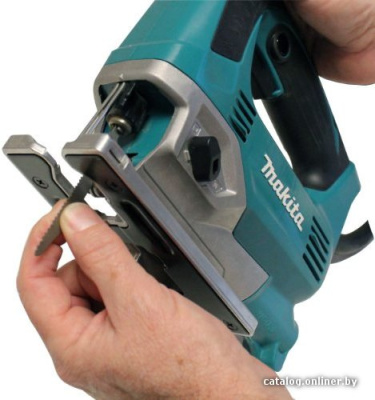 Электролобзик Makita JV0600K