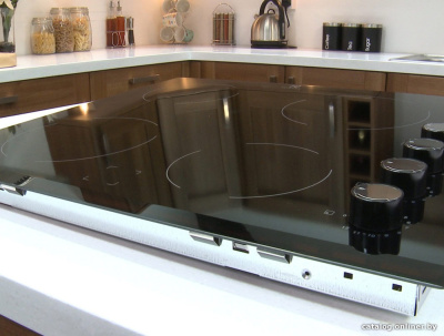 Варочная панель Electrolux EHF6140FOK